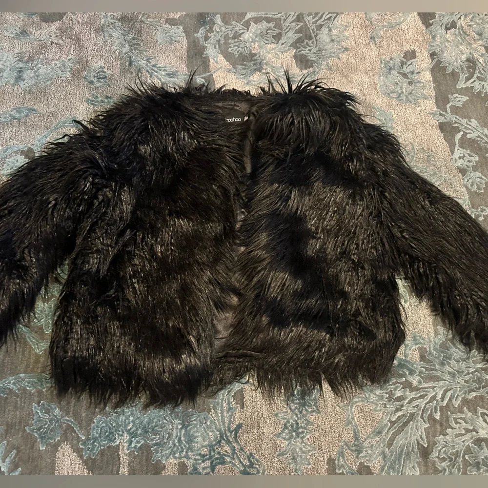 Boohoo Chic Black Faux Fur Jacket